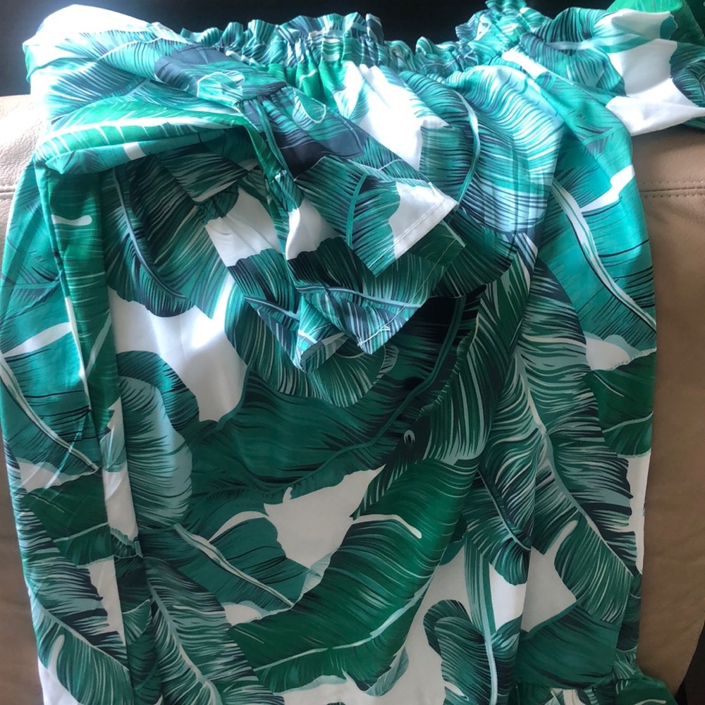 Tropical dress 🌴